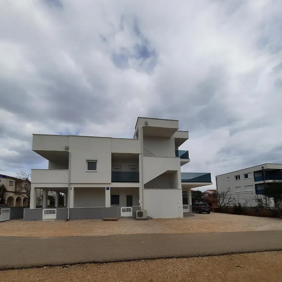 Apartments Matkovic Vir