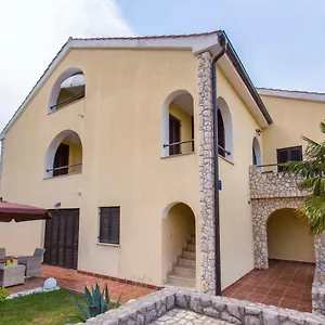 https://apartments-teo-porat-krk-51511.primorje-gorskikotar.com
